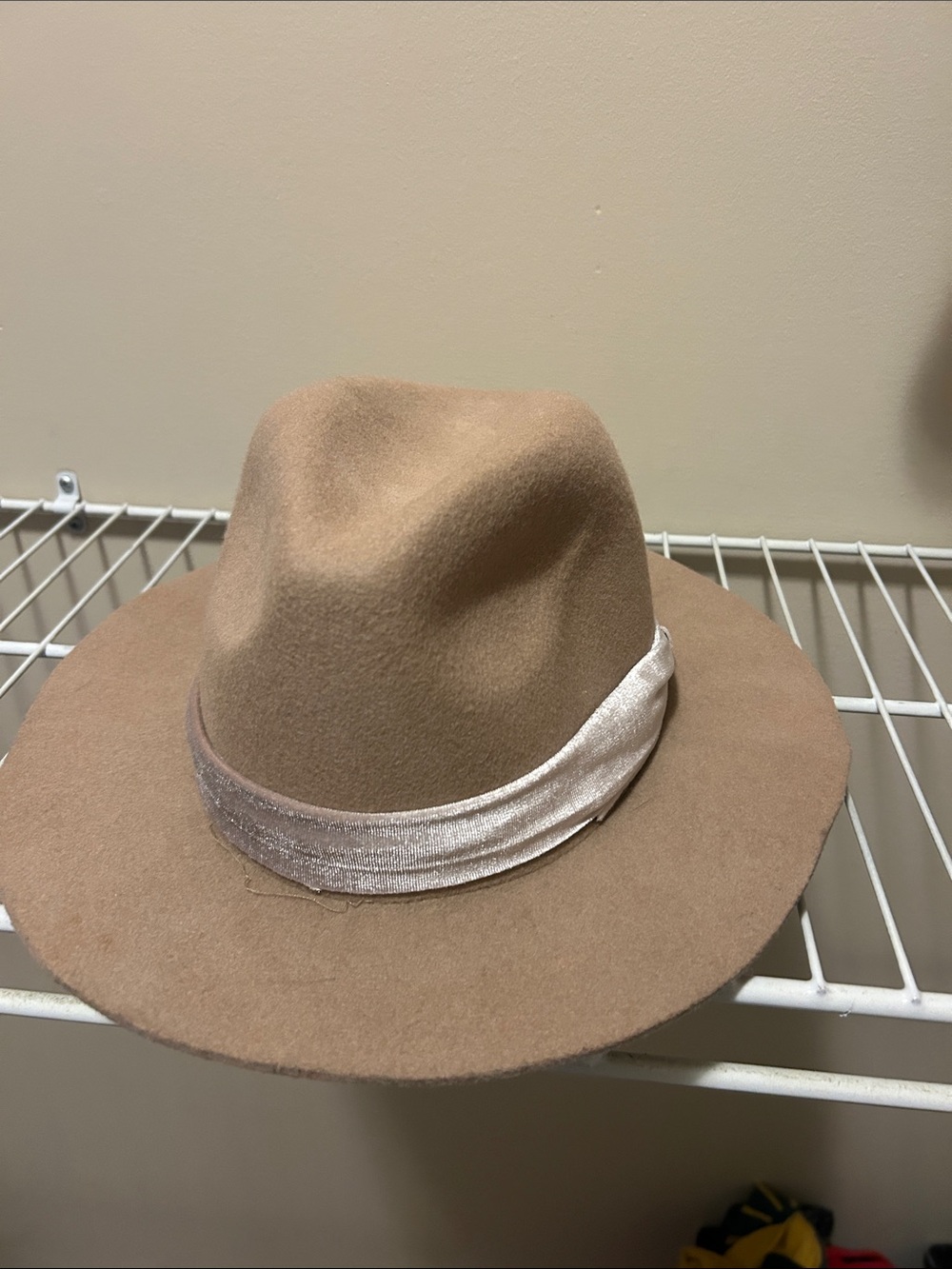 Woman’s Tan Felt Hat with Satin Band